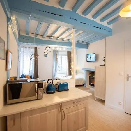 Apartment Blue With A Fireplace Dieppe